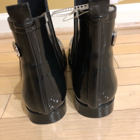 NWOT Michael Kors High Gloss Short Rainboots - Picture 4 of 6